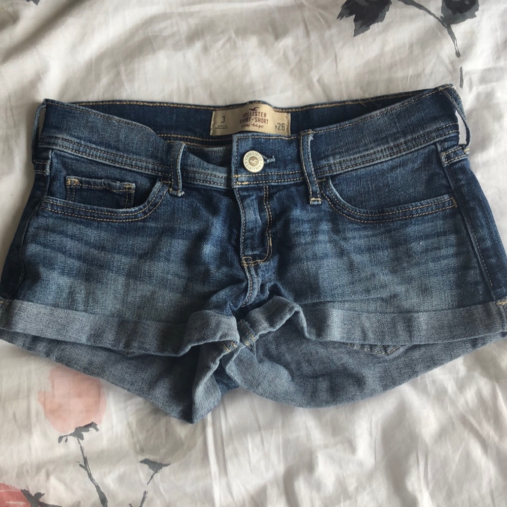 Hollister Jean shorts